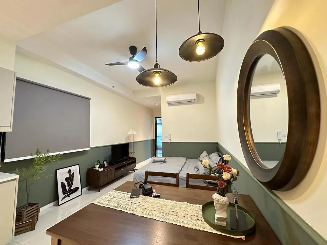 Apartment Paradigm Residence Studio 4Pax 2King Bed Netflix Wifi Johor Bahru Malaysia