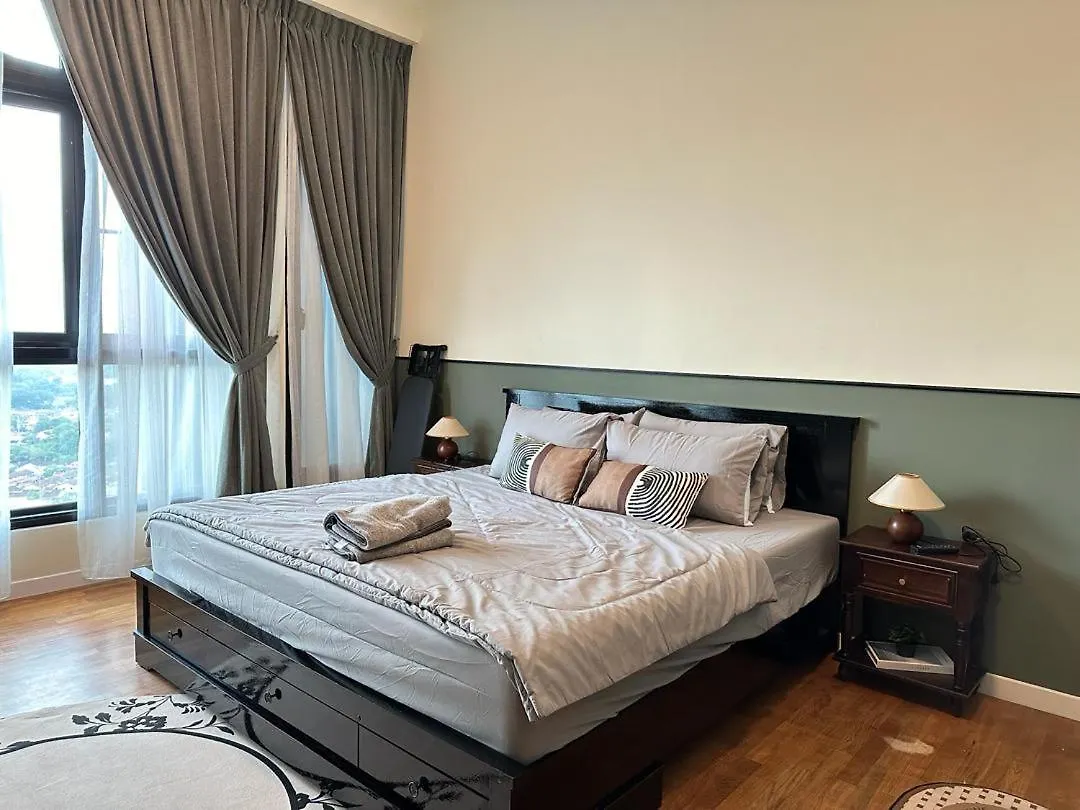 Paradigm Residence Studio 4Pax 2King Bed Netflix Wifi Johor Bahru 0*,